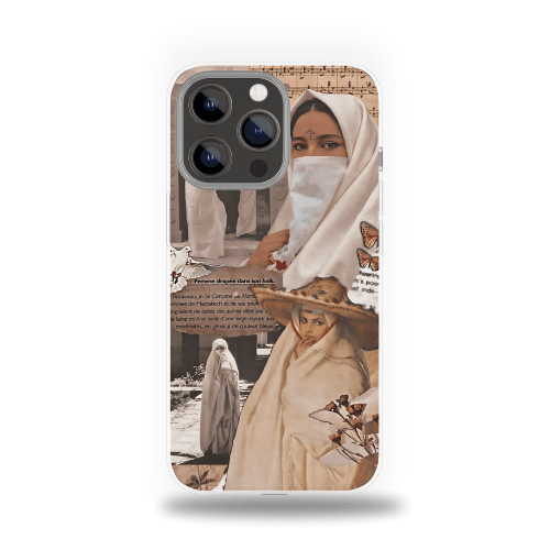 Femme Drapee dans son Haik - Moroccan Tradition